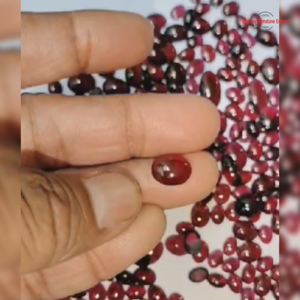 Natural Oval Garnet Cabochons stone