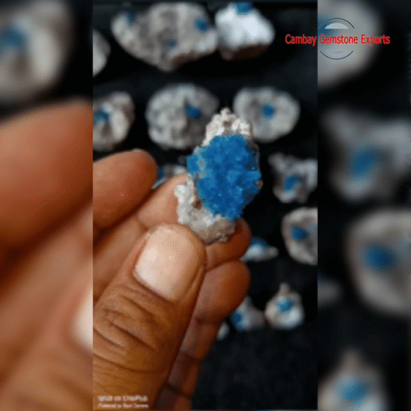 NATURAL CAVANSITE