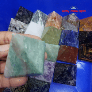 Natural Aquamarine Gemstone Pyramid Attractive Healing For Energy Gemstone Pyramid