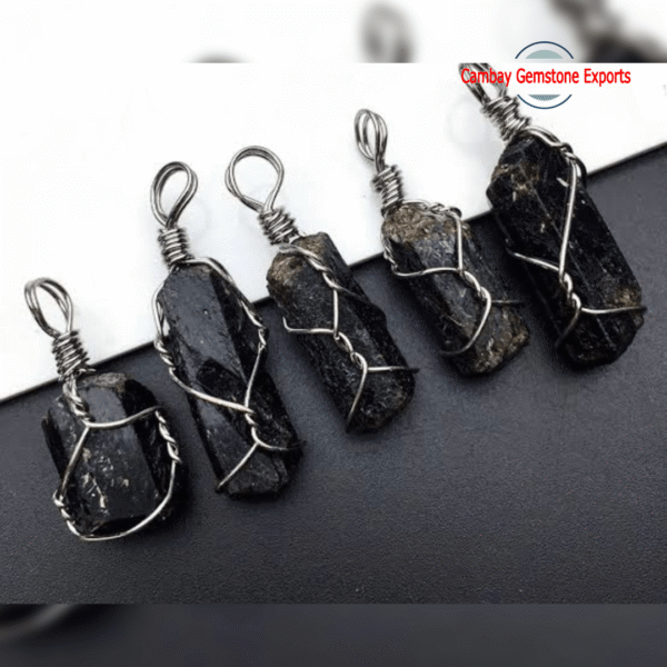 New-Project-2023-04-23T032545.568-min.png QUARTZ WRAPPED PENDANTS