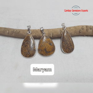 MARYAM CABACHONS PENDANTS