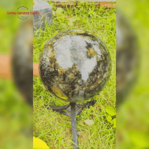Big Spheres Flourite