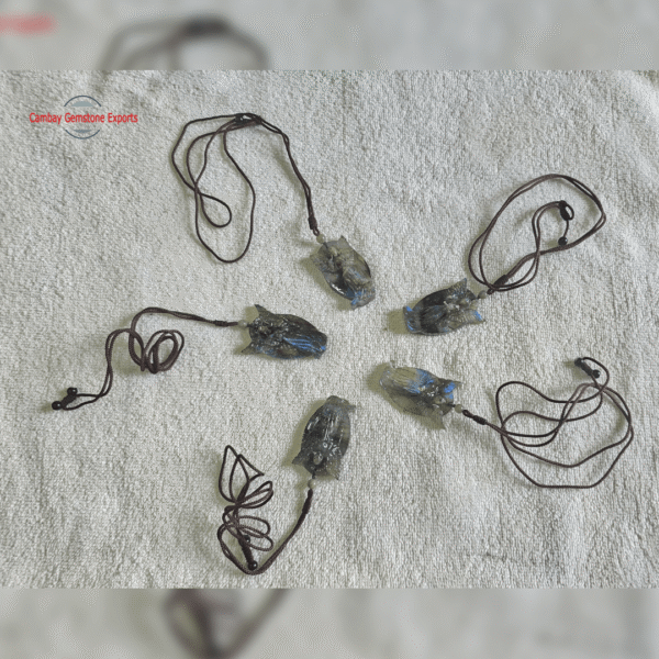 New-Project-3-min-3-1.png Labradorite Idols Carving Pendants