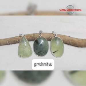 PREHNITE CABACHONS PENDANTS